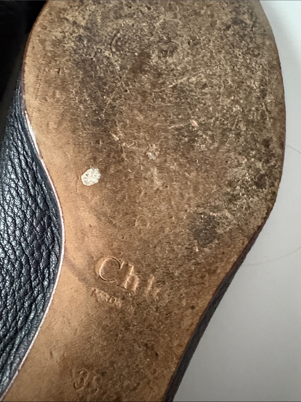 Chloe’ black pebbled leather flats goldtone buckle Sz 5.5-6 - Picture 6 of 8